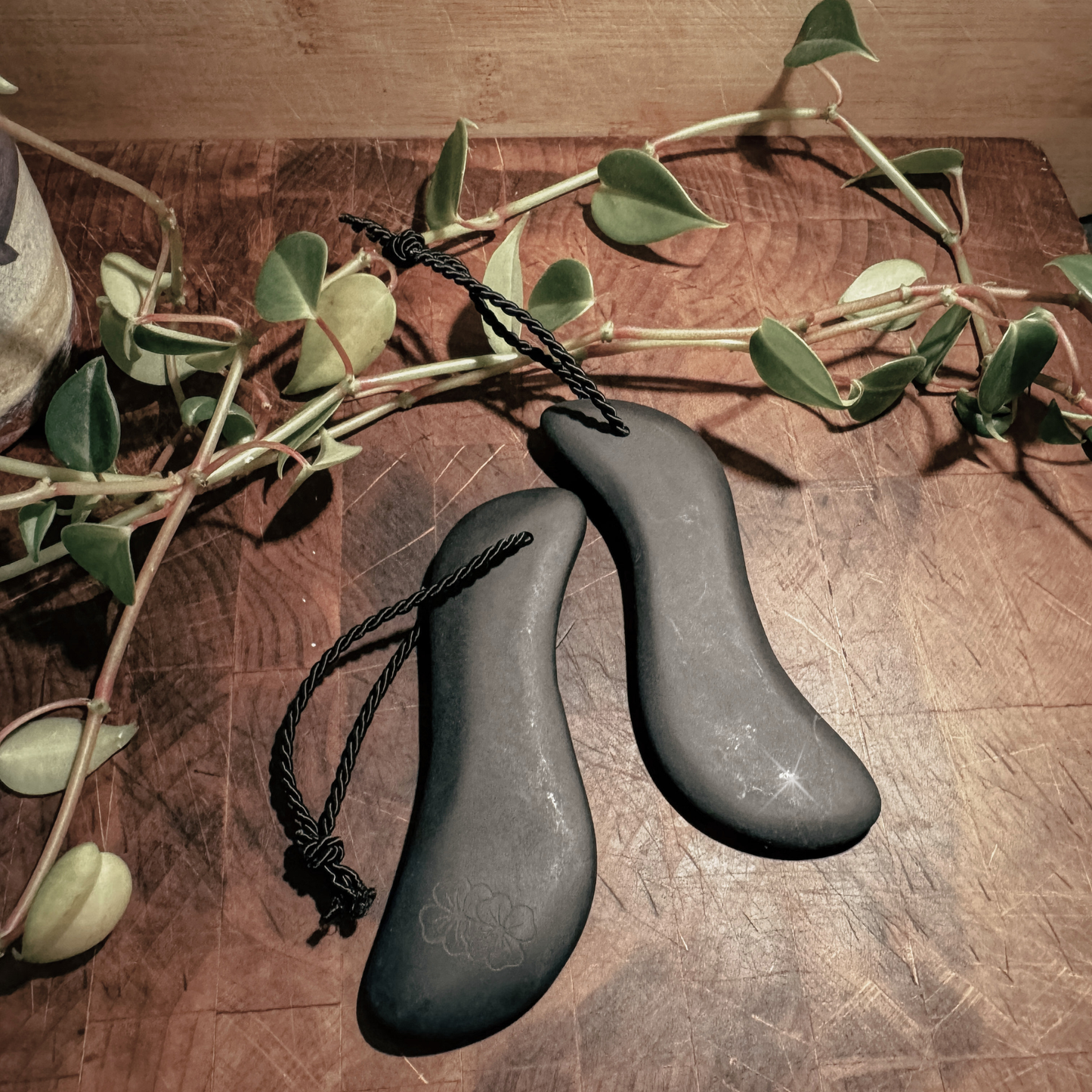 Stone Edge - Bian Shi Gua Sha Tool
